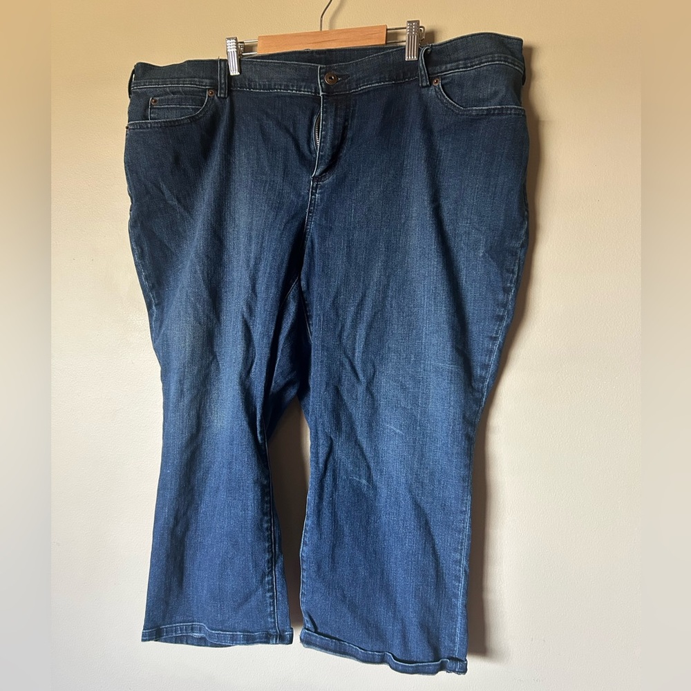$9WithBundle Women's Blue Capri Jeans